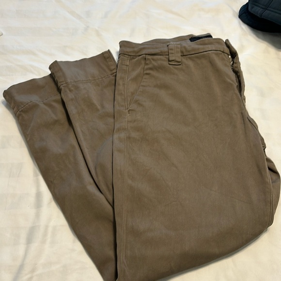 So soft khaki pants - Picture 1 of 3